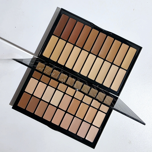 Bobbi Brown BBU Pro Face Palette New LE